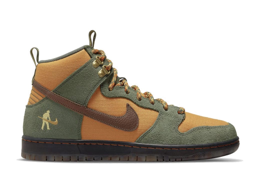 Nike SB Dunk High Passport